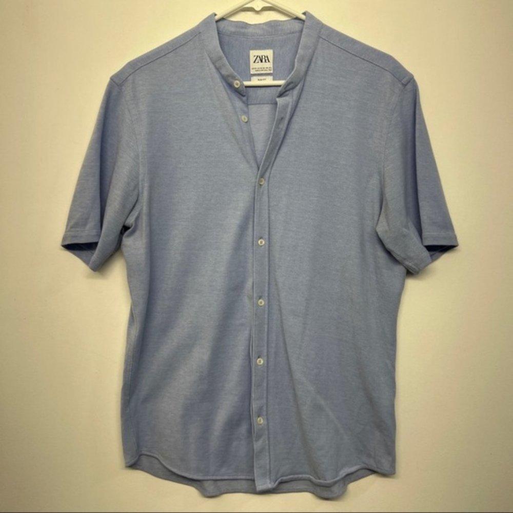 Zara Men's Blue Button Down Shirt M